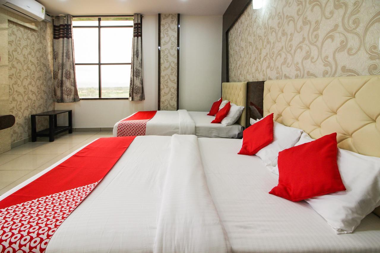 Oyo 15136 Nisarga Lodge Chikmagalur Ngoại thất bức ảnh